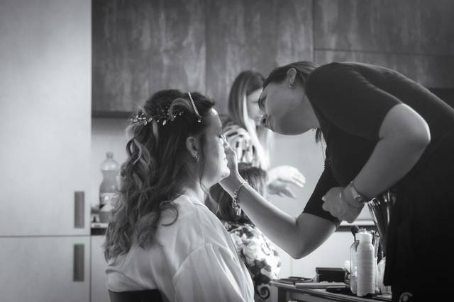 Jennifer Sereni make-up artist