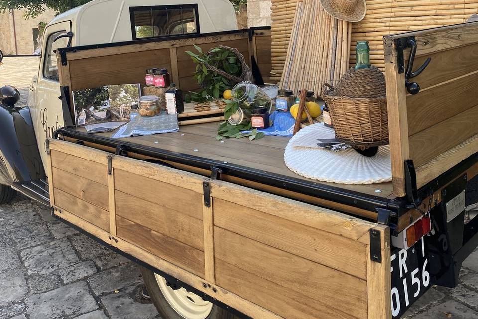 Mezzo antico con allestimento