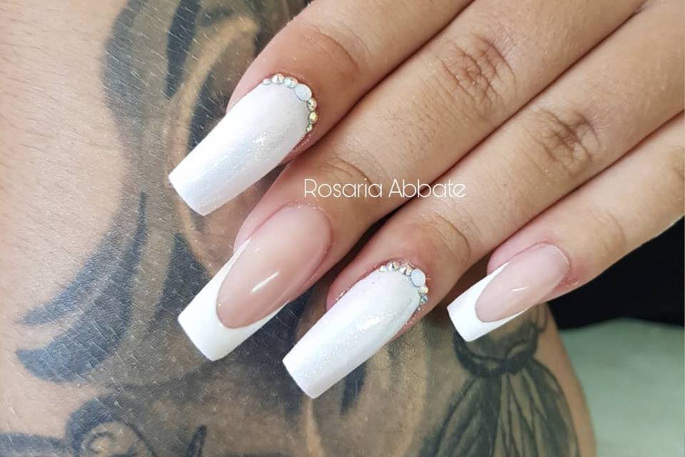 Point Nails