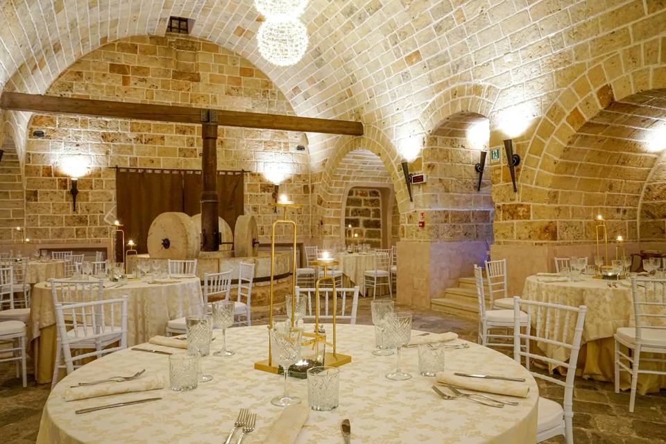 La sala a volta apparecchiata