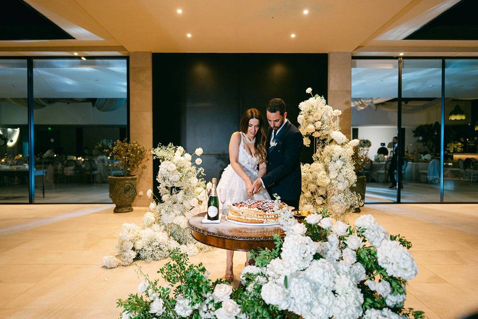 Cake cutting