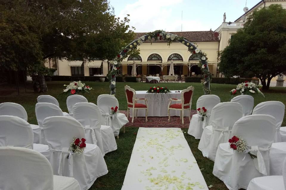 Matrimonio in villa