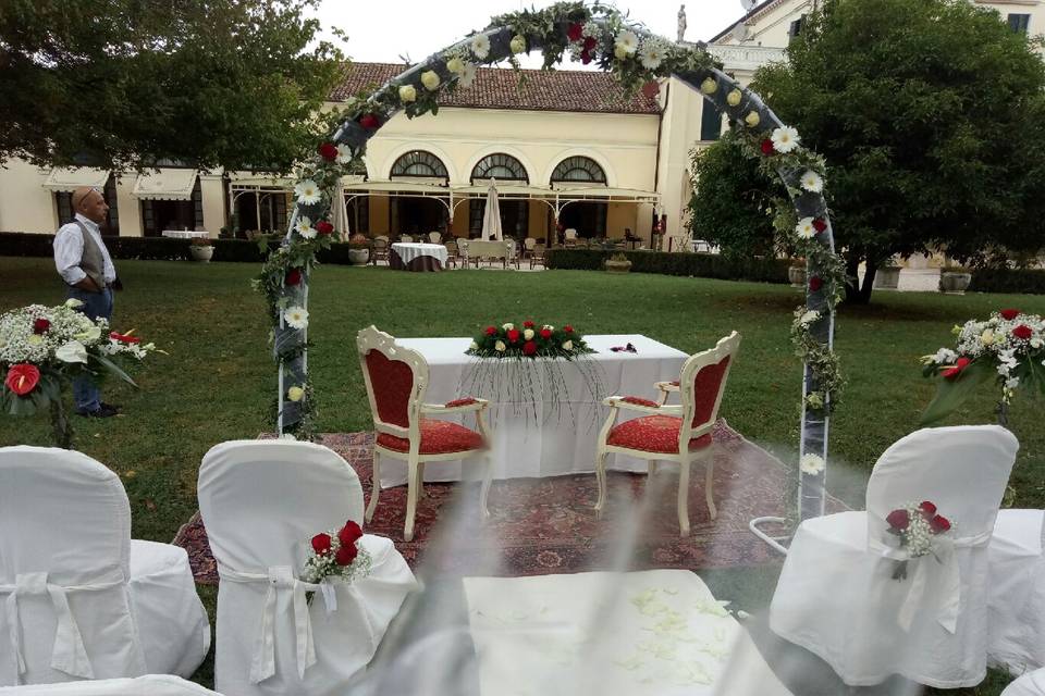 Matrimonio in villa