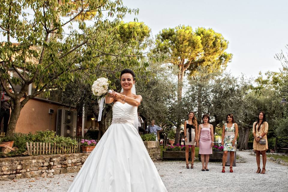 Il lancio del bouquet