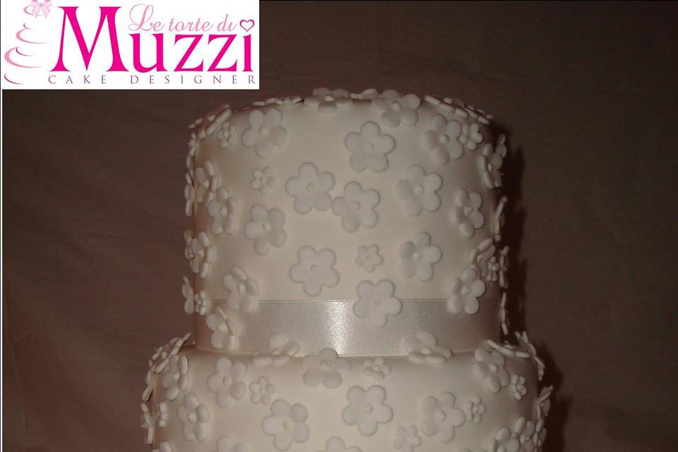 Wedding cake - total white