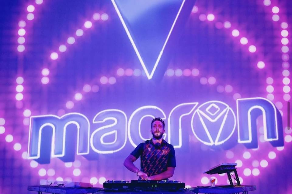 Festa Aziendale di Macron