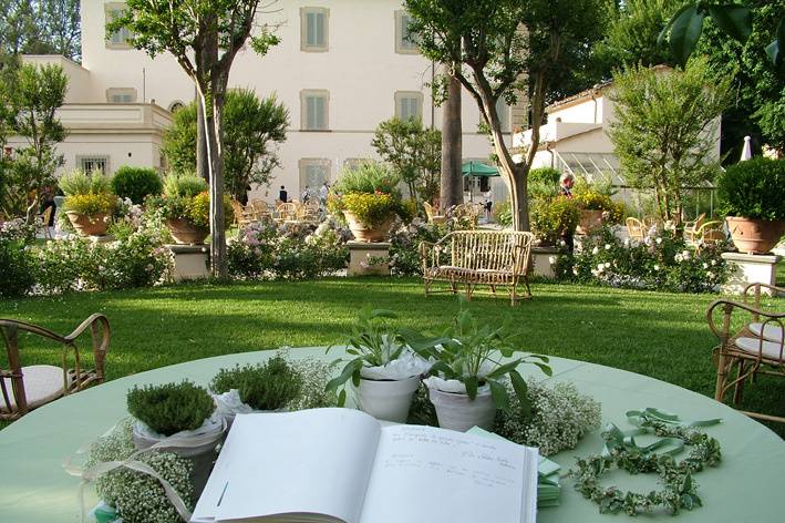 Villa vicino a Pisa - Particolare giardino