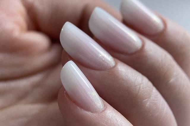 Delia Cassinesi Luxury Nails & Make-up