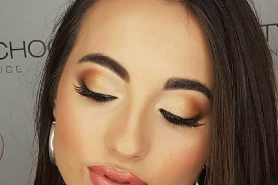 Gold make up