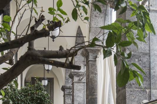 Porticato Palazzo Caracciolo Napoli