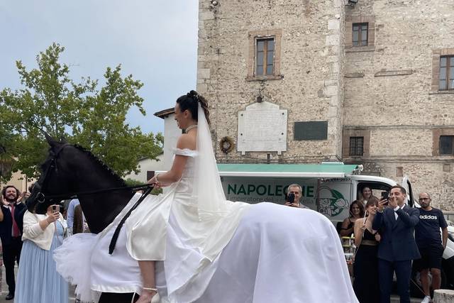 Sposa a cavallo