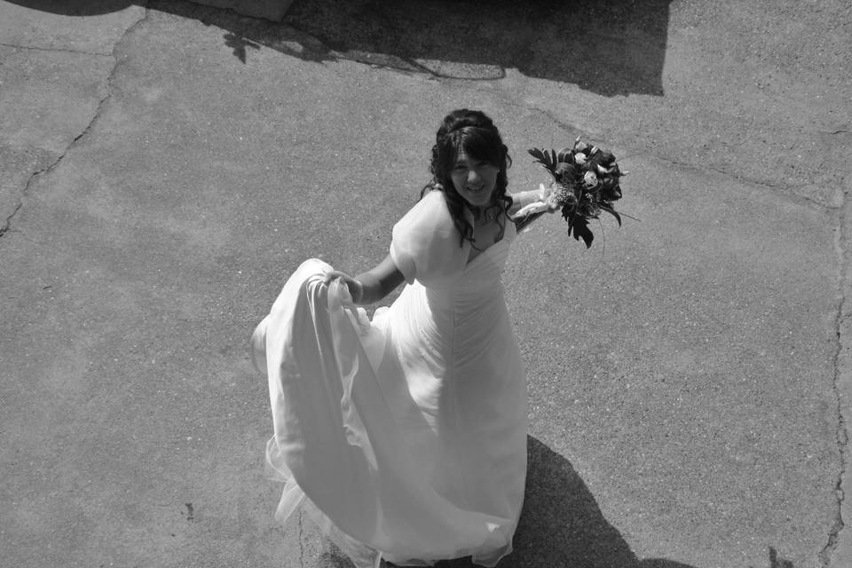 Sposa nel cortile