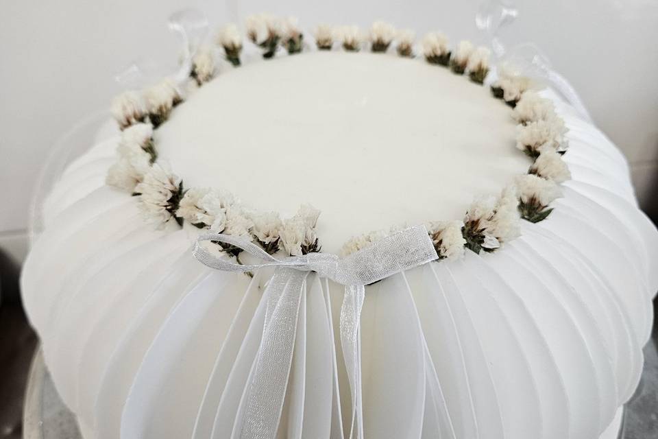 Wafer paper Cake