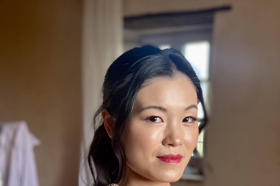 Fiona Wu Make-up Artist & Hairstylist