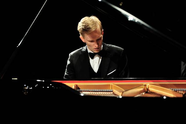 Alexander Sorokin - Pianista classico