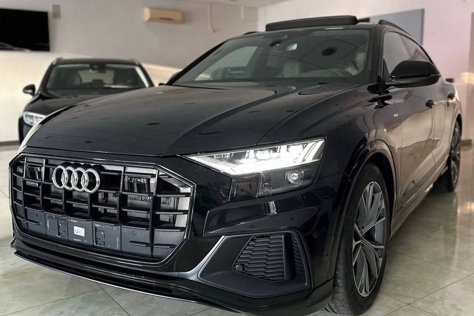 AUDI Q8 Sline