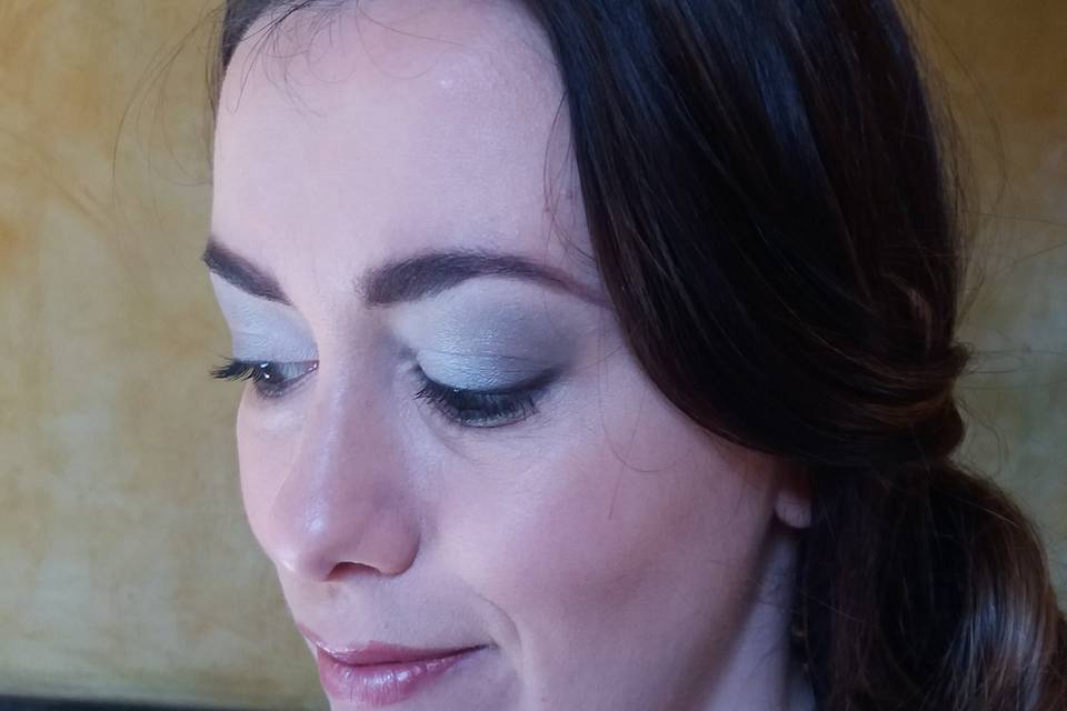 Trucco sposa light grey