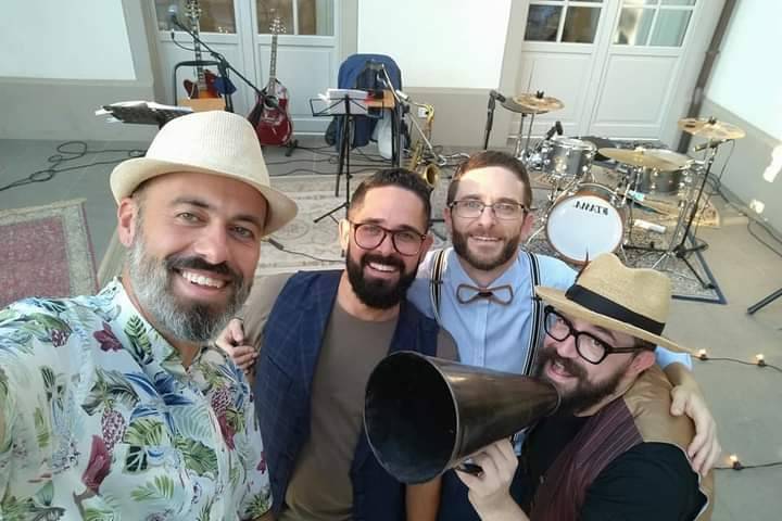 Al completo!