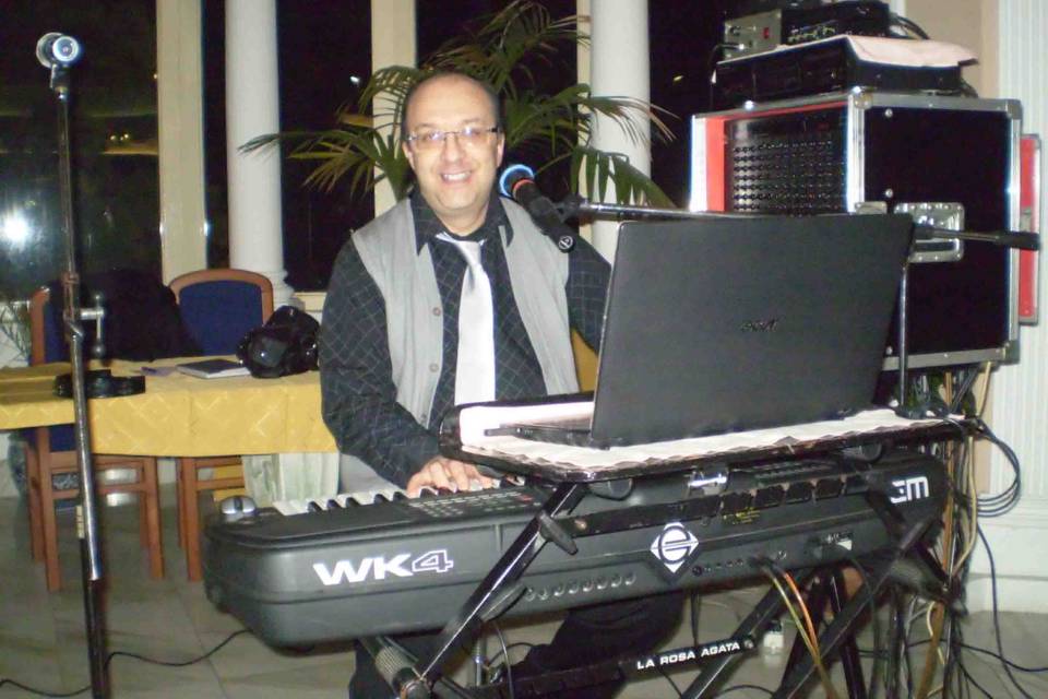 Cantante pianista