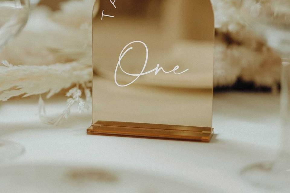 Segnatavolo oro specchiato