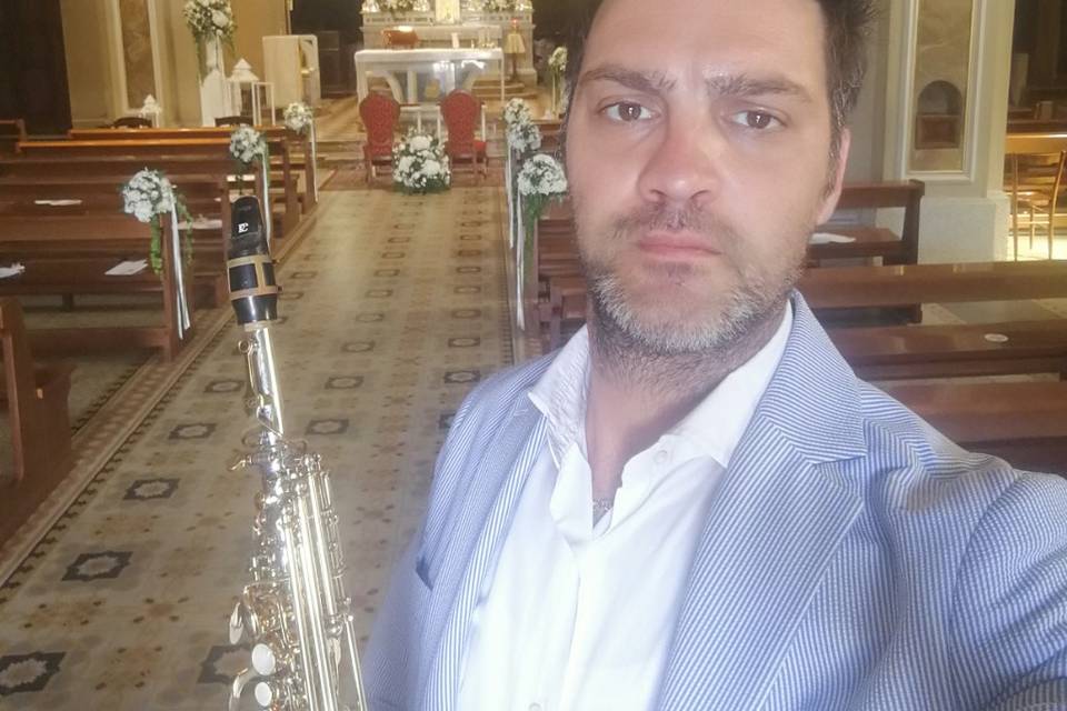 Cerimonia religiosa con Sax So