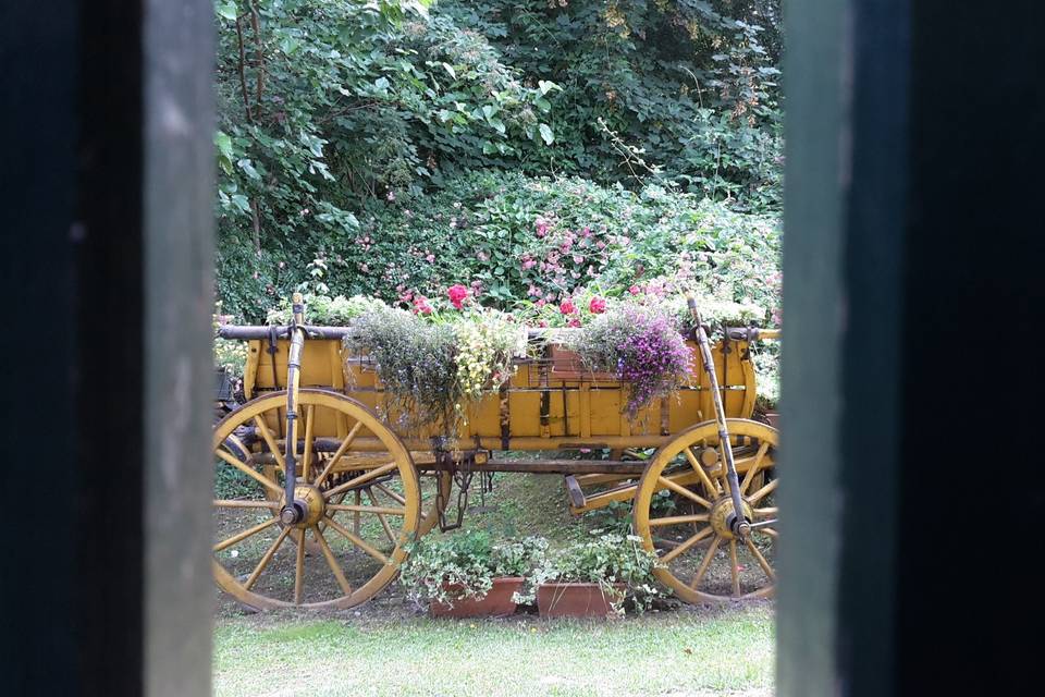 La carrozza fiorita