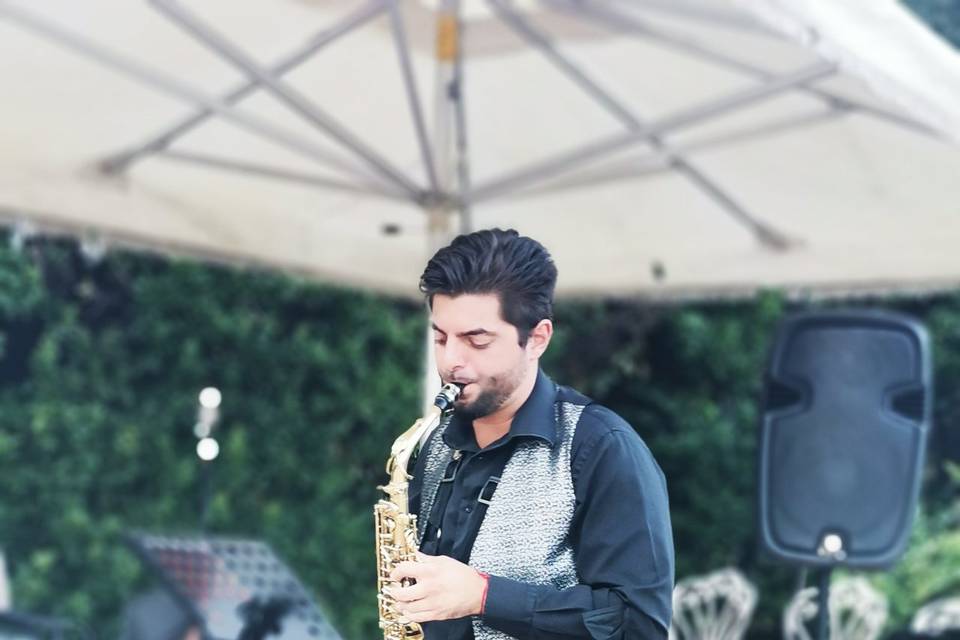 Live Sax