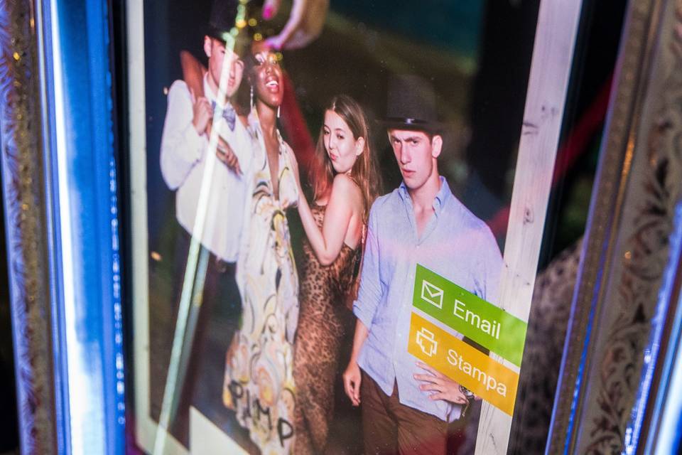 Selfie Events Magic Mirror Photobooth