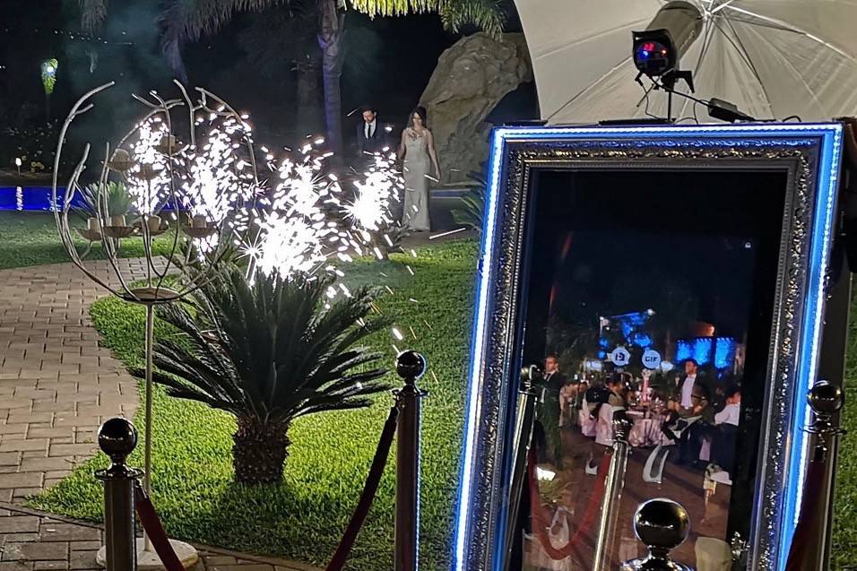 Selfie Events Magic Mirror Photobooth