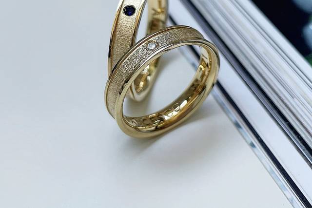 Fantasy Satin Gialla Diamanti