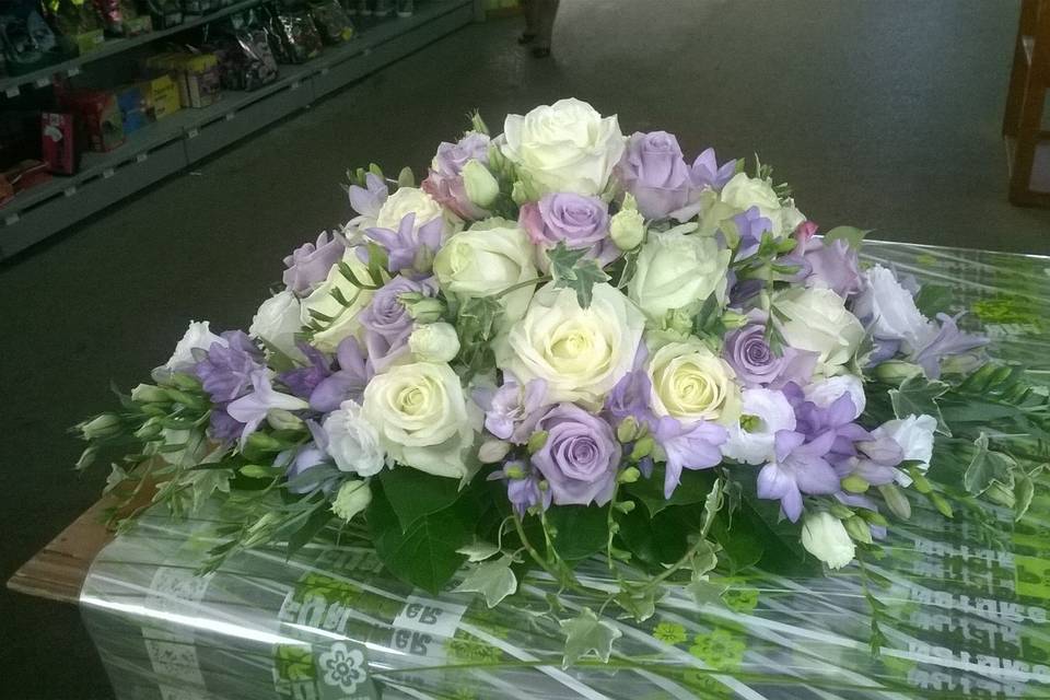 Rose, lisianthus, fresie