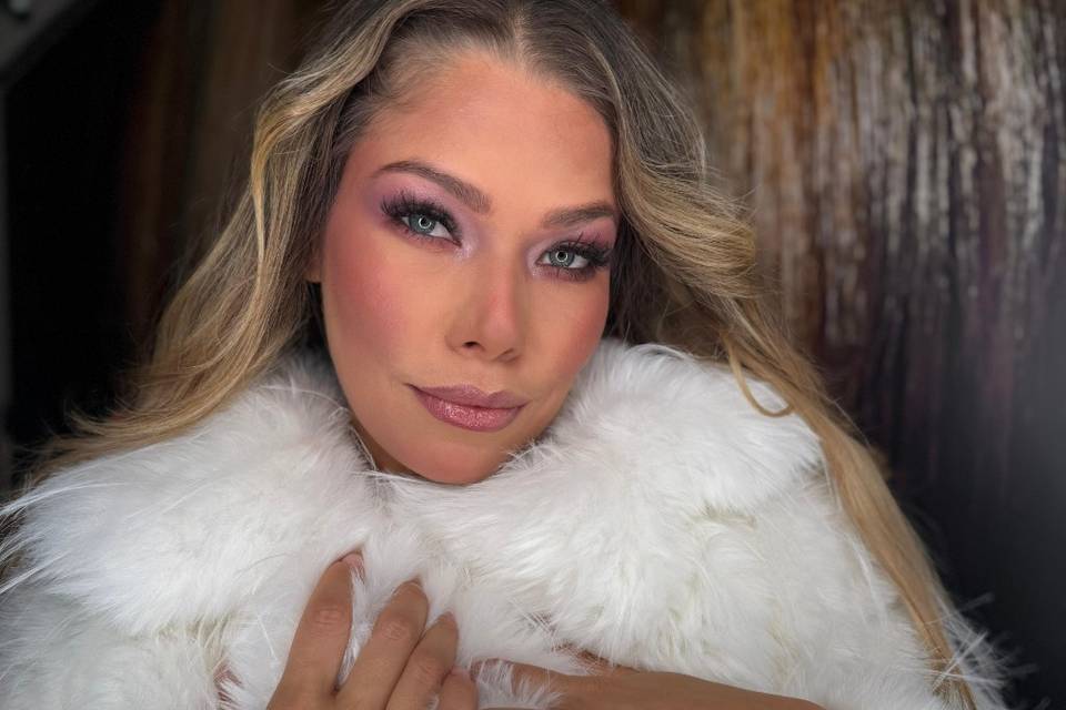 Glamour makeup