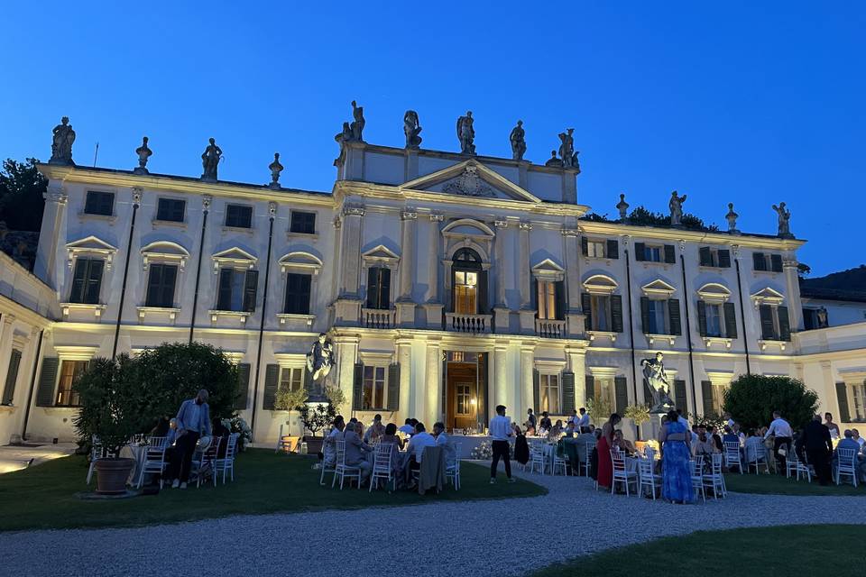 Luci atmosfera su villa
