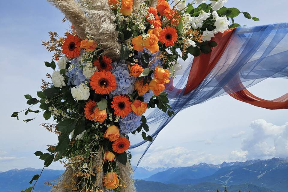 Arco floreale