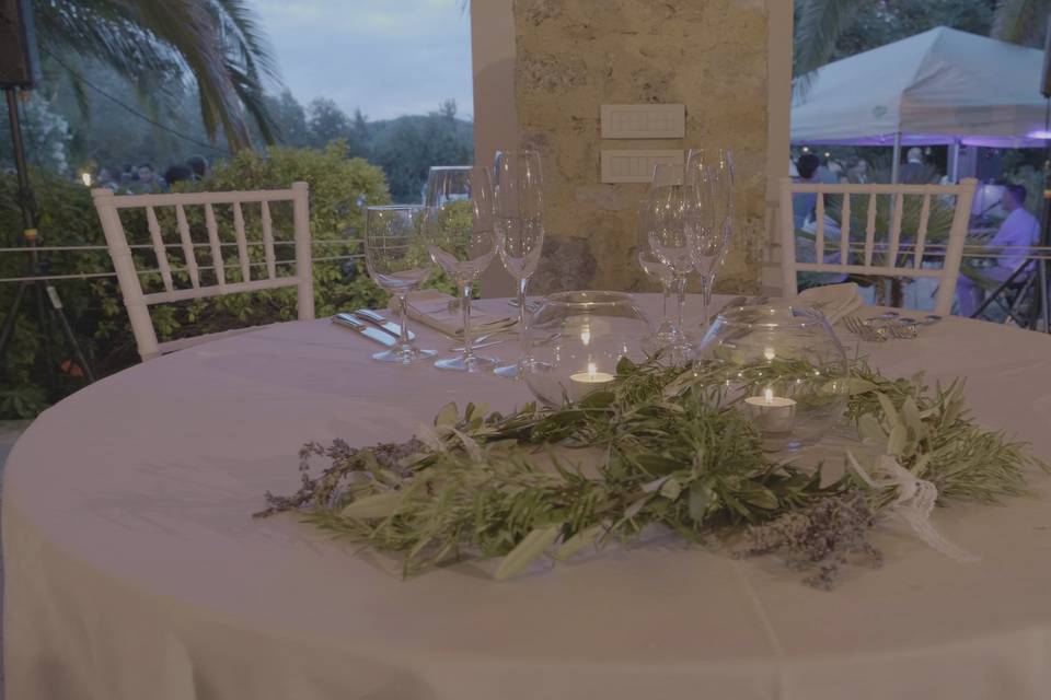 Aperitivo in piscina