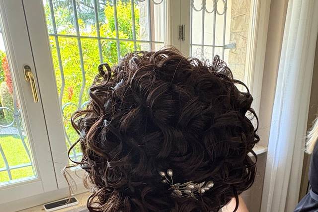 Acconciatura capelli ricci