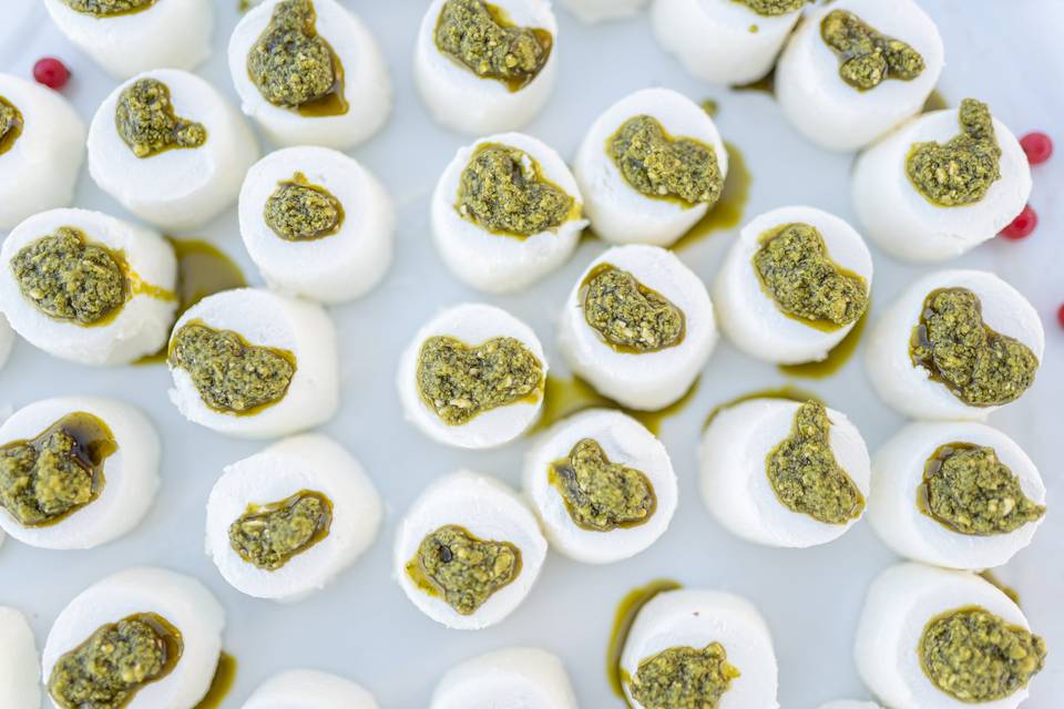 Mozzarella al pesto