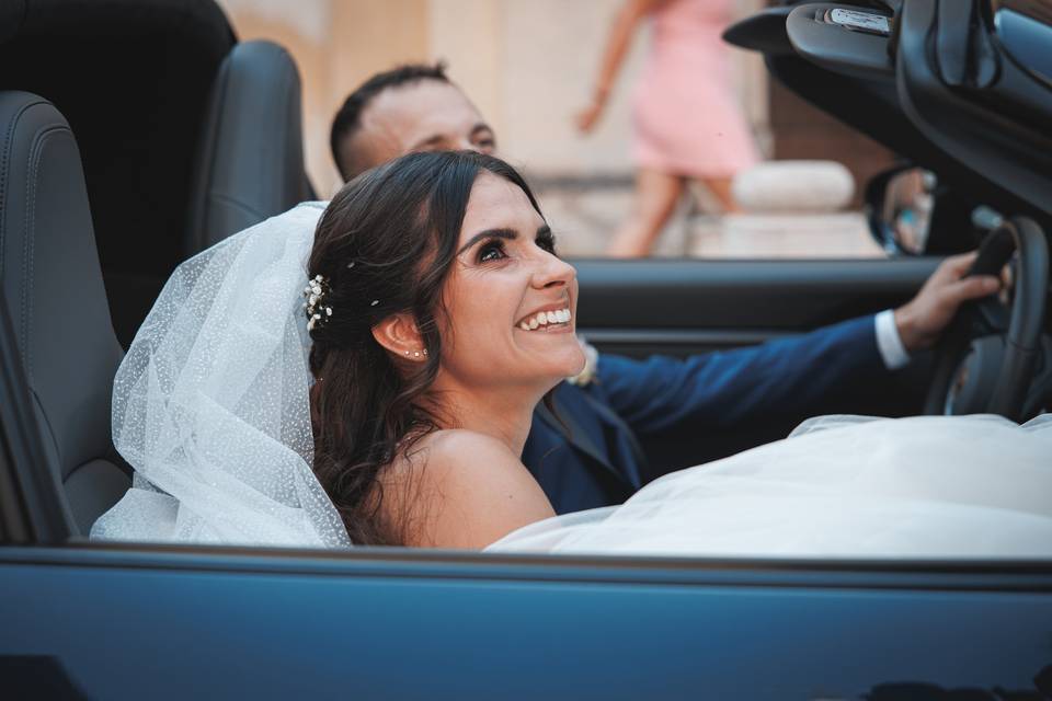 Sposa in auto