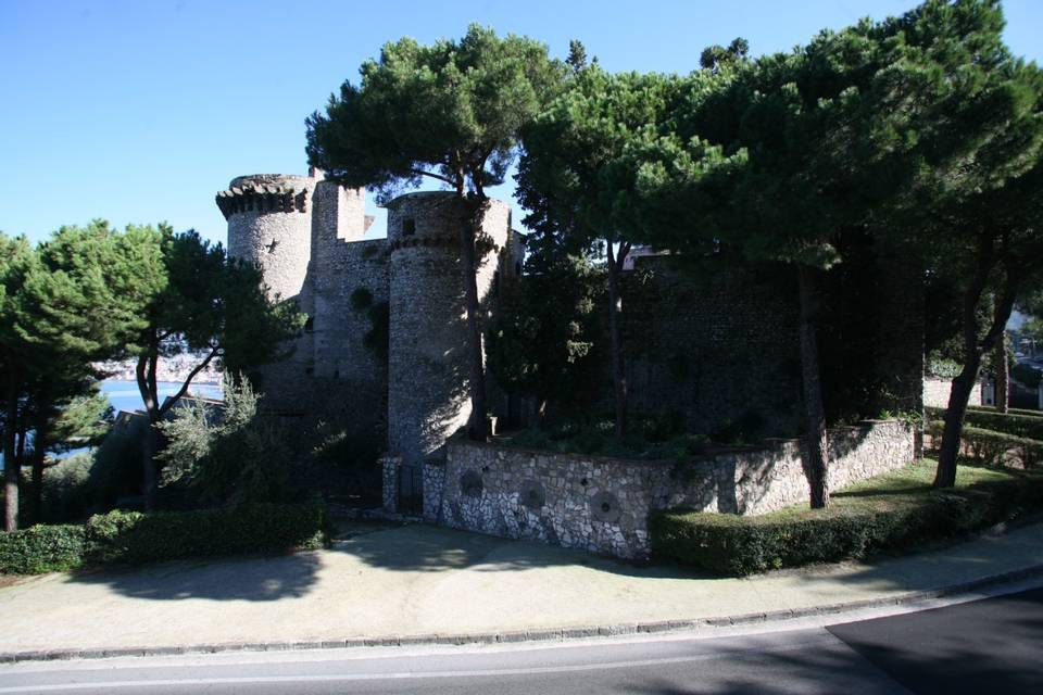 Il Castello da ovest