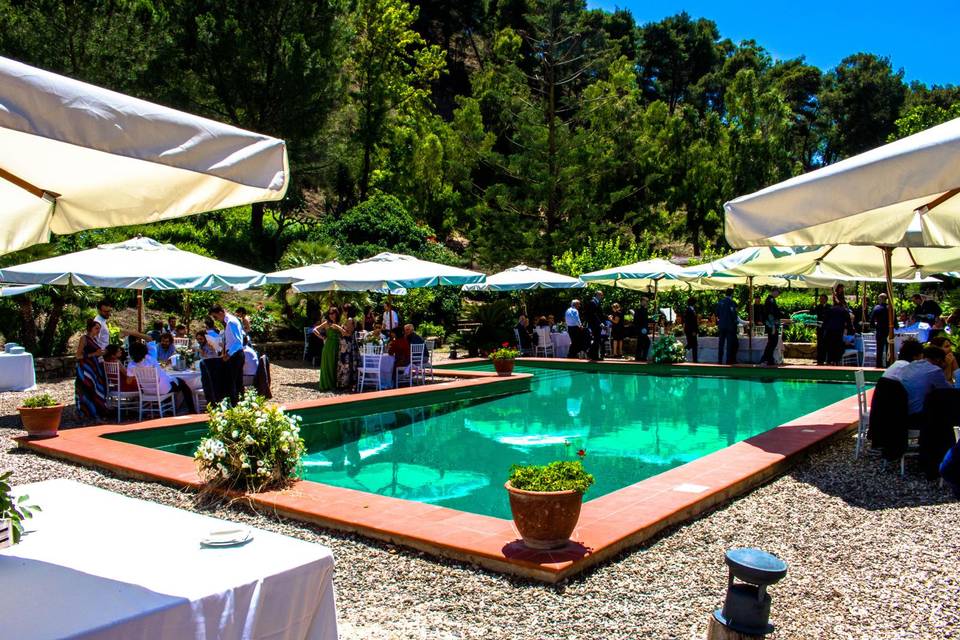 Allestimento piscina giorno
