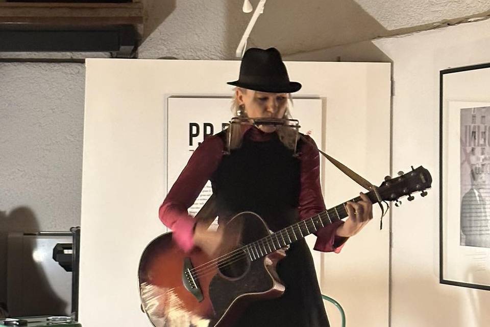 Judy - One Woman Band
