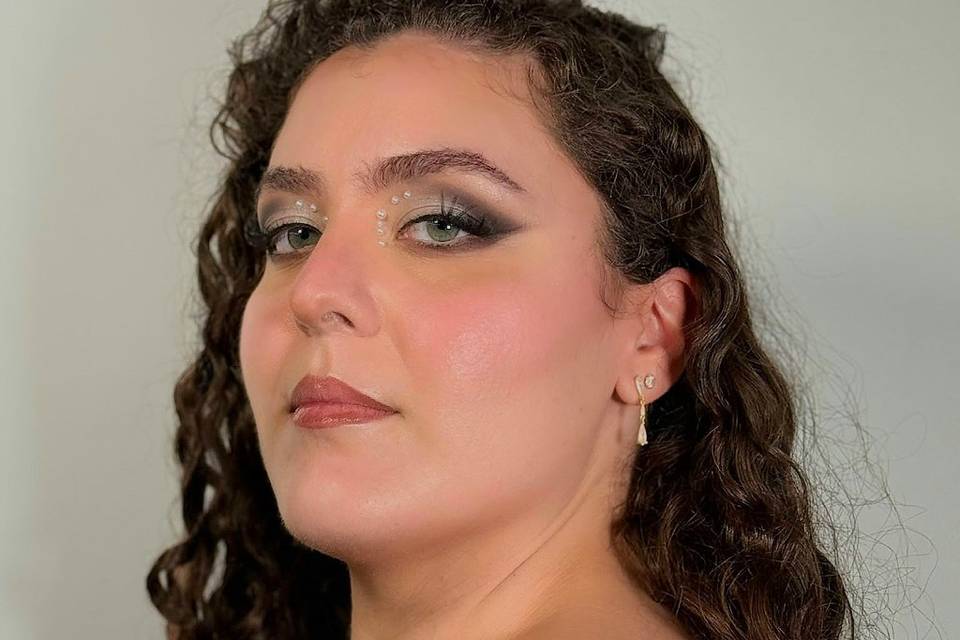 Glam makeup