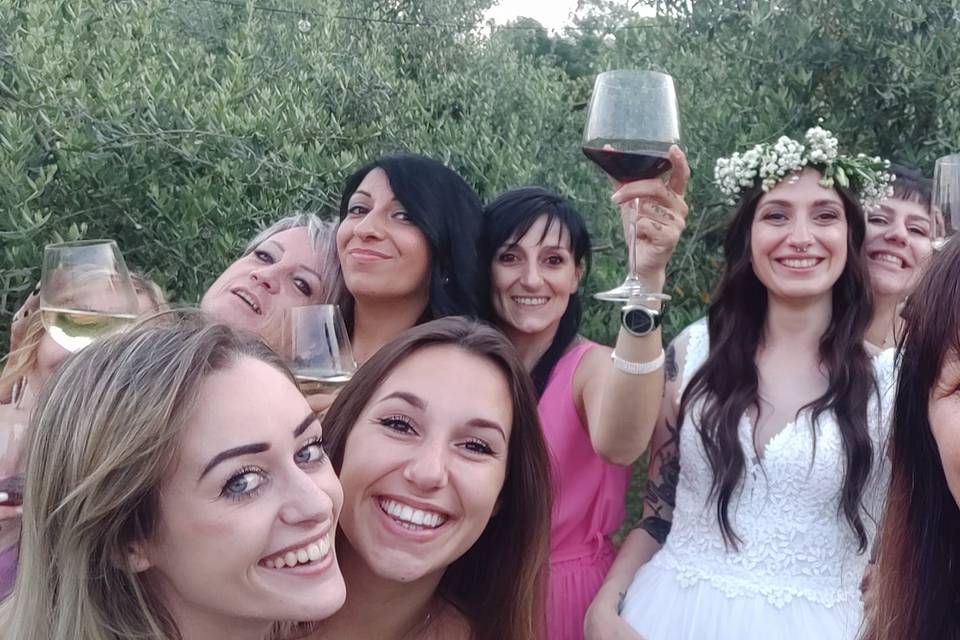 La bella e le  amiche