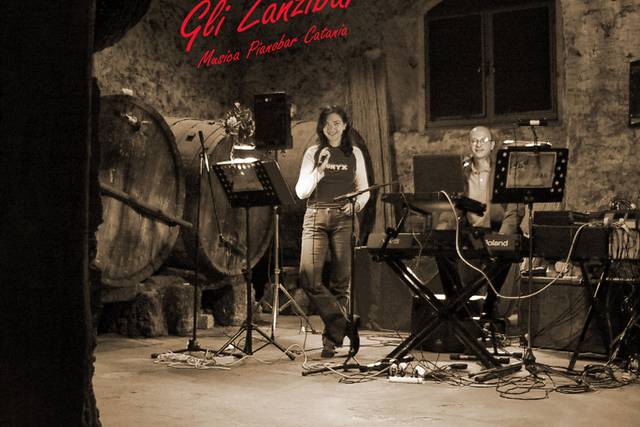 Gli Zanzibar - Serata in un caratteristico palmento siciliano