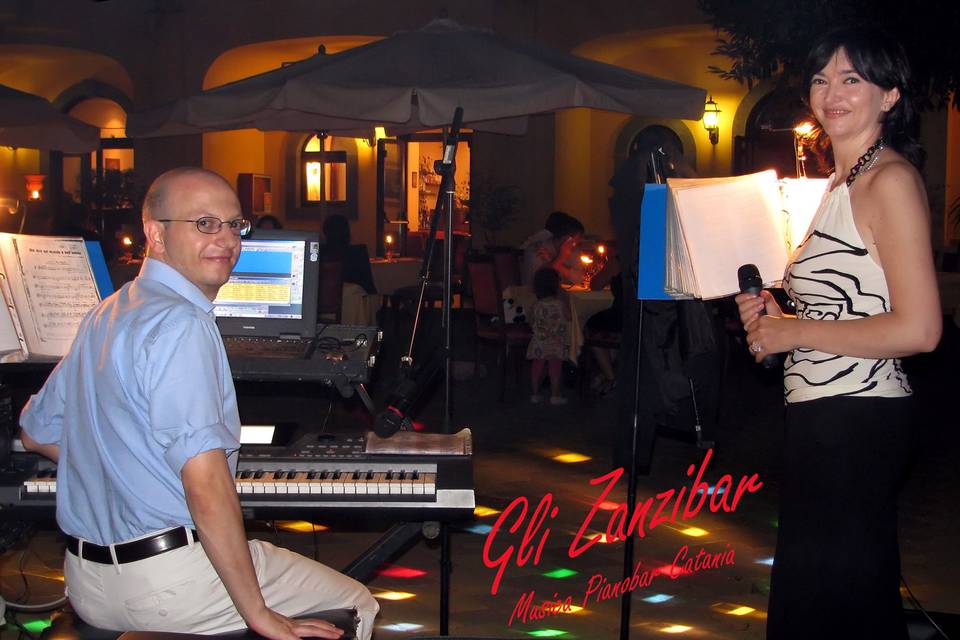 Gli Zanzibar - Serata ferragostana in un golf resort etneo