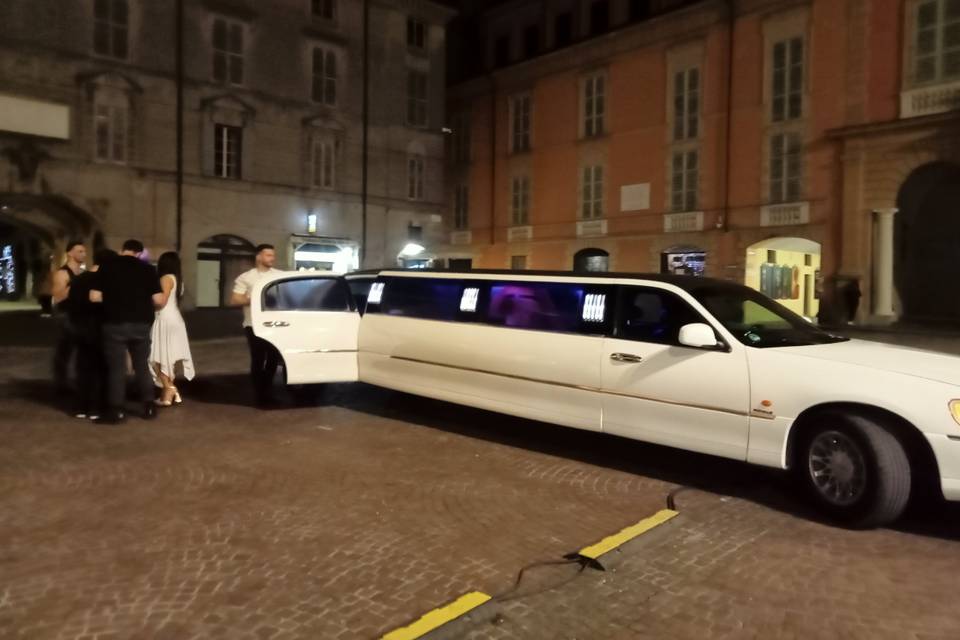 Lincoln Town Car limousine