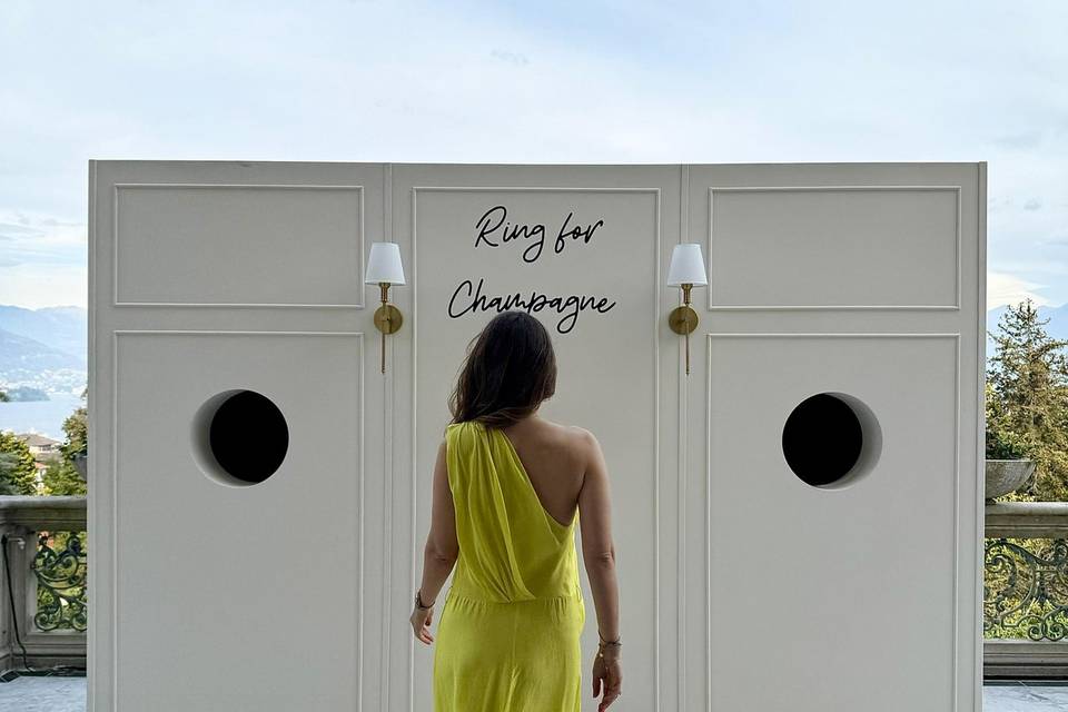 Ring for champagne