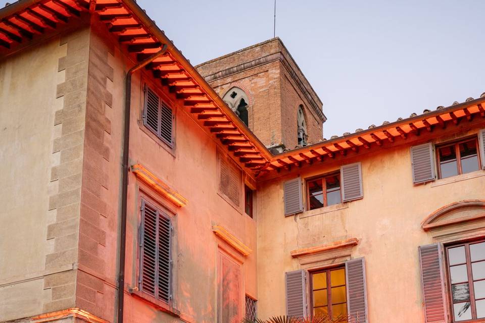 facciata illuminata