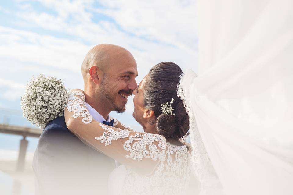 Il bacio in chiesa