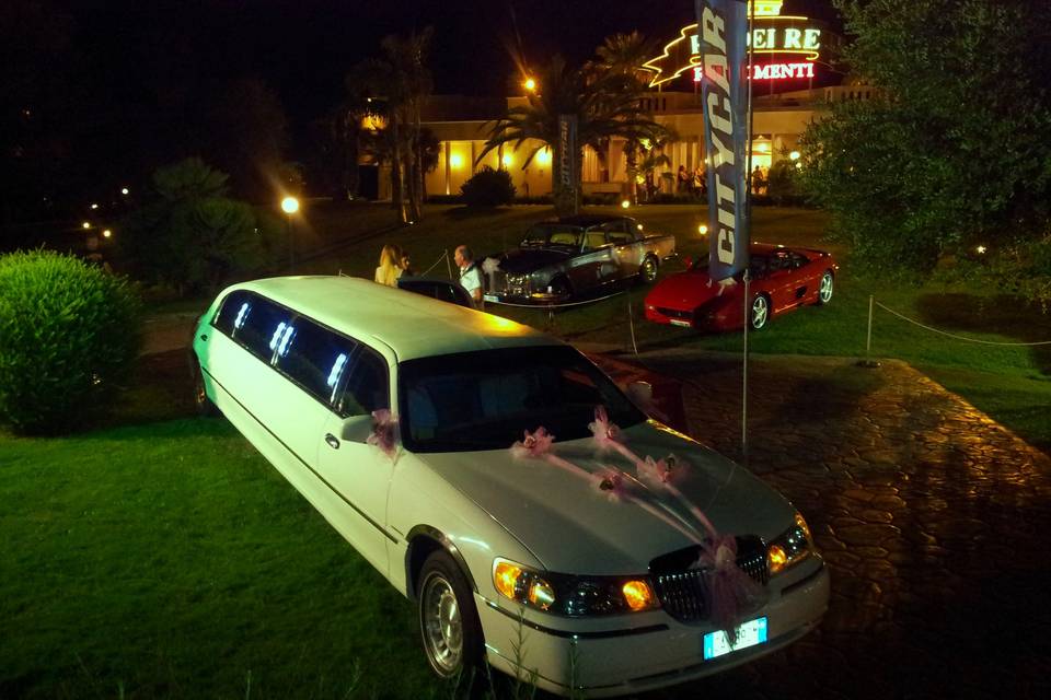 Limousine Lincoln town car